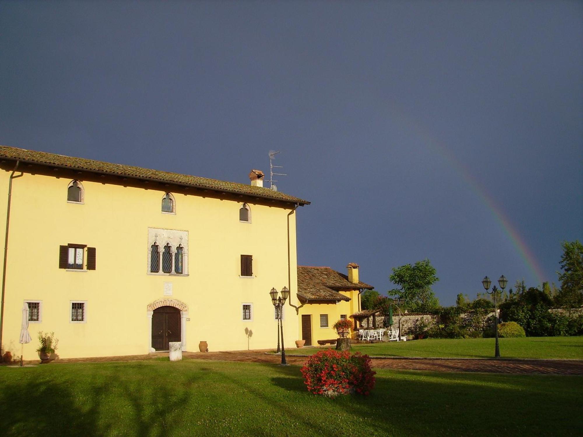 Agriturismo Domus Magna Povoletto Luaran gambar