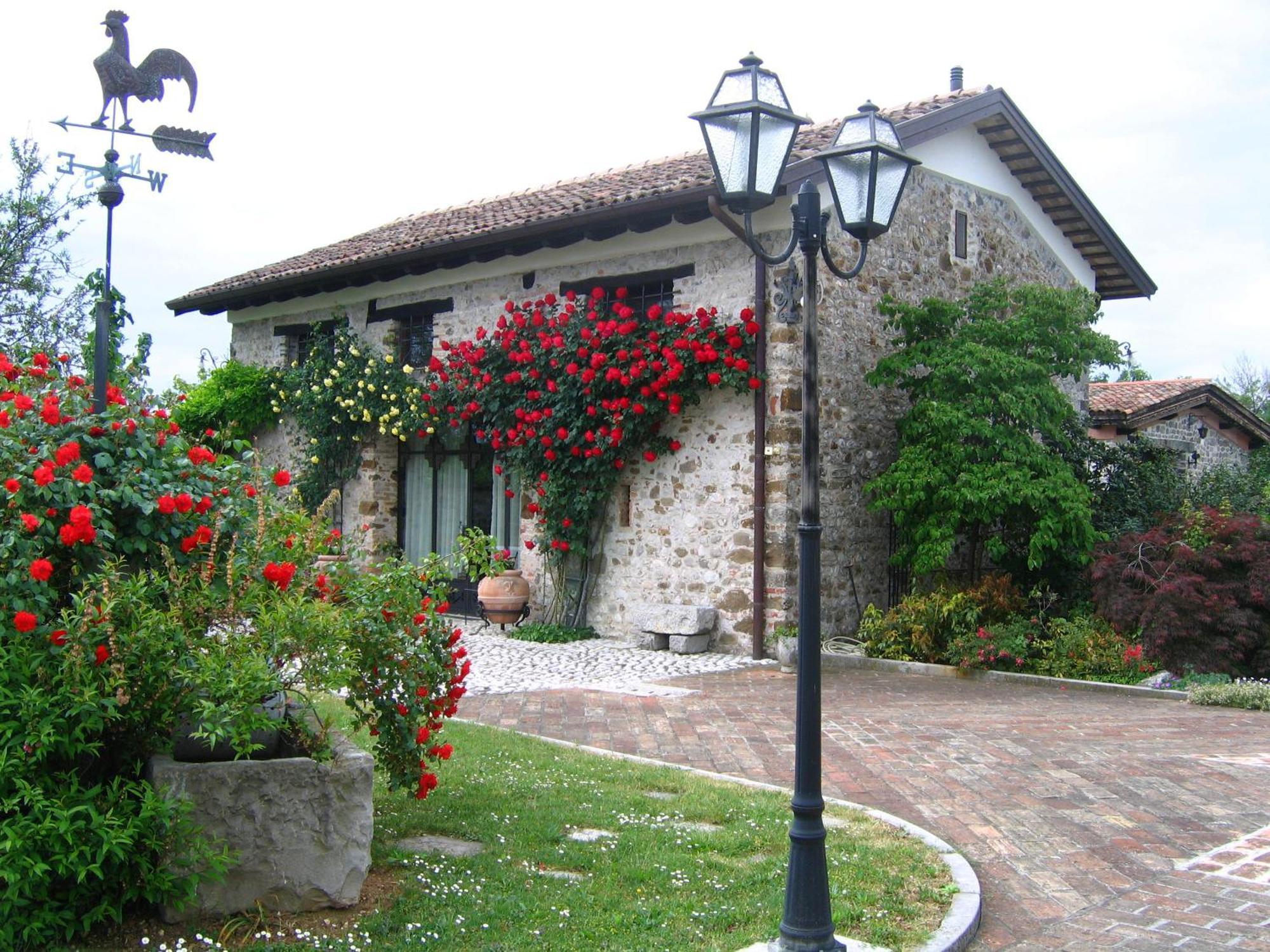 Agriturismo Domus Magna Povoletto Luaran gambar