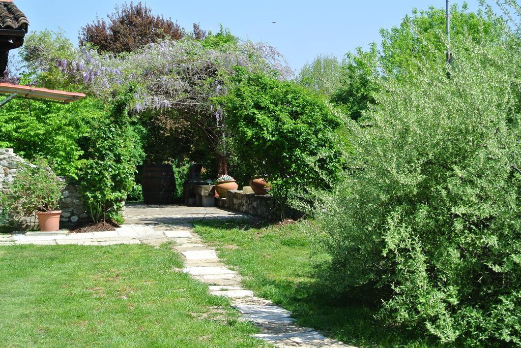 Agriturismo Domus Magna Povoletto Luaran gambar
