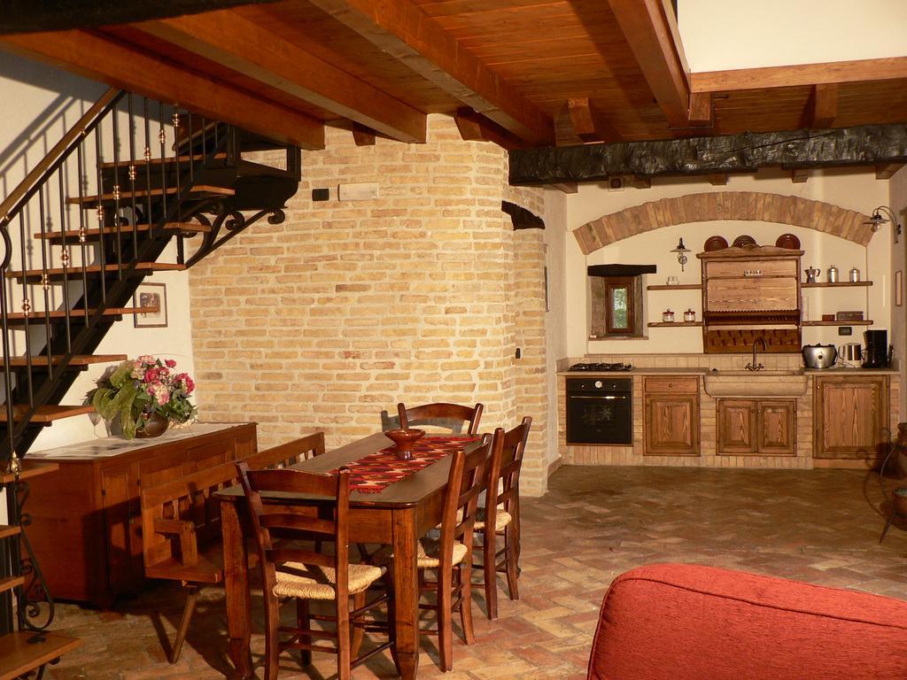 Agriturismo Domus Magna Povoletto Luaran gambar